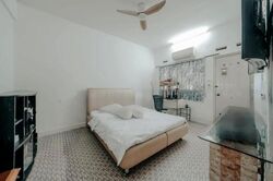 Charlton Park (D19), Terrace #496702581